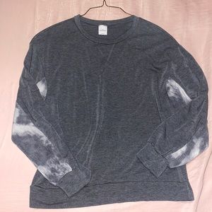 gray tie dye detail long sleeve
